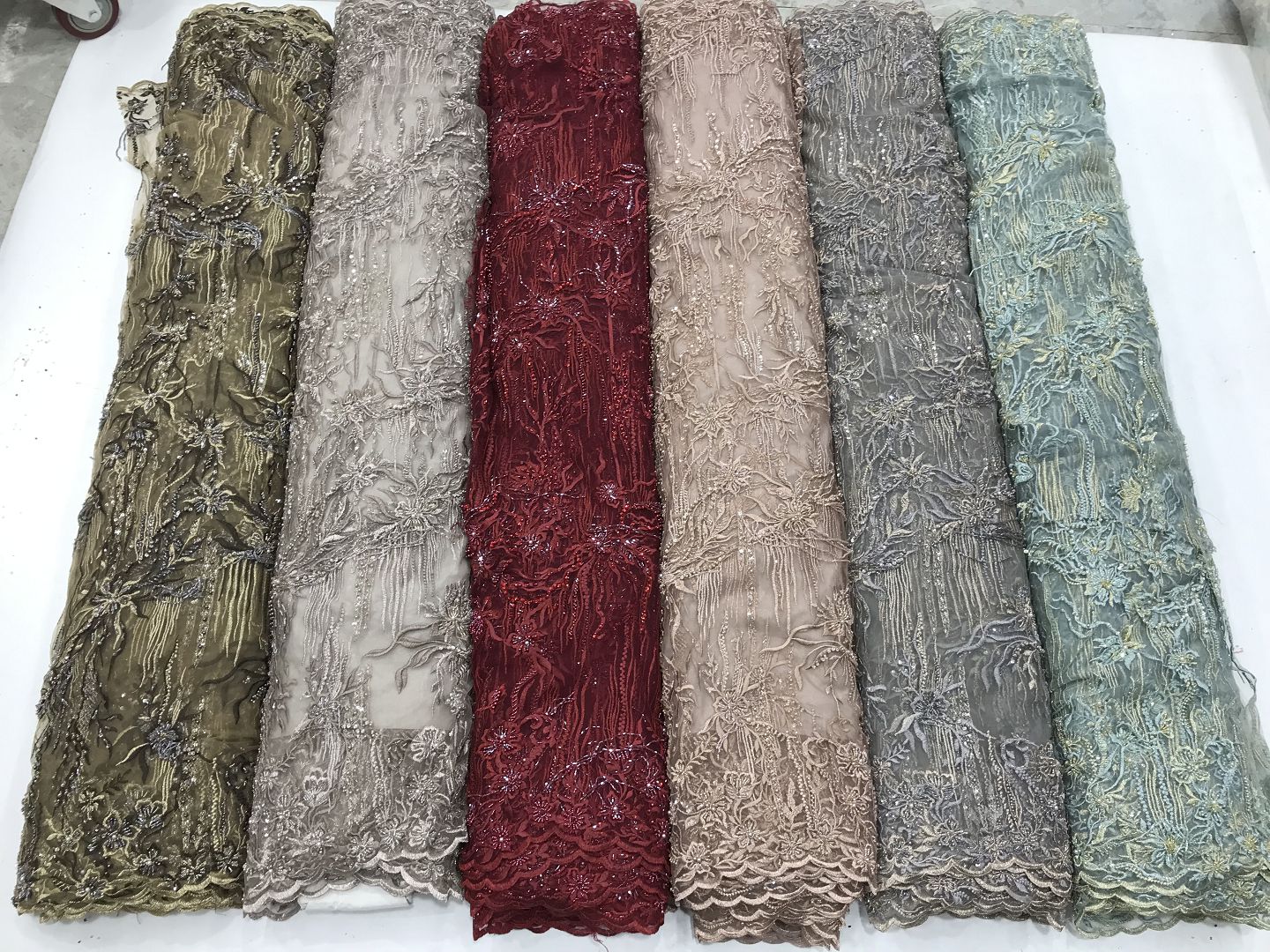 lace fabric manufacturer