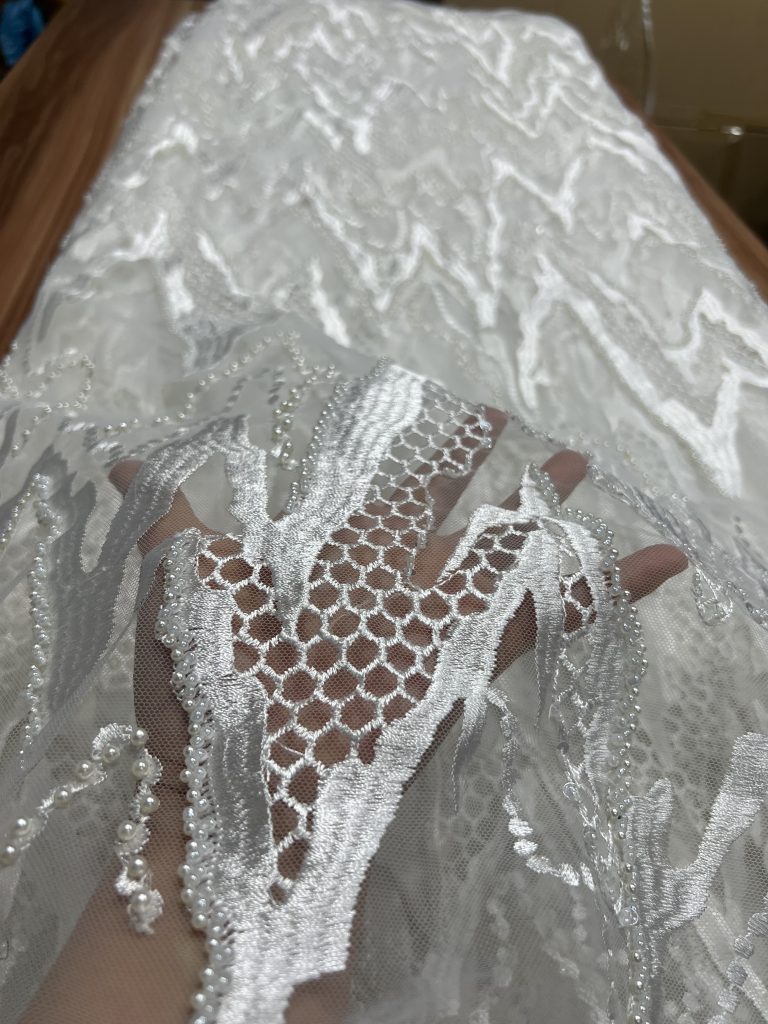 White pearls lace